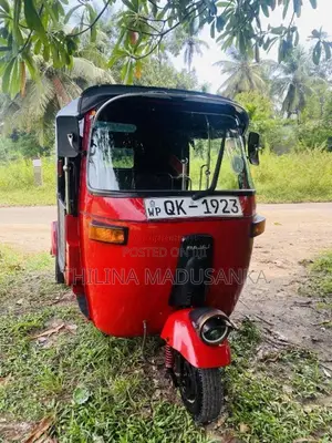 Bajaj 4 stroke 2007 Three Wheel (Used)