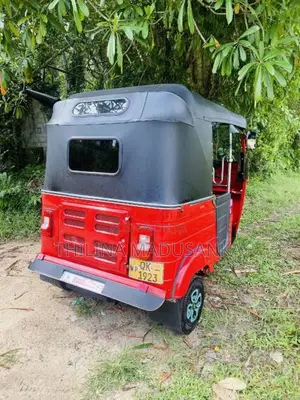 Bajaj 4 stroke 2007 Three Wheel (Used)