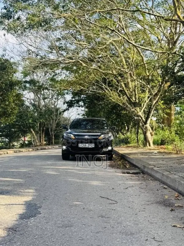Toyota Harrier 2014 SUV (Used)