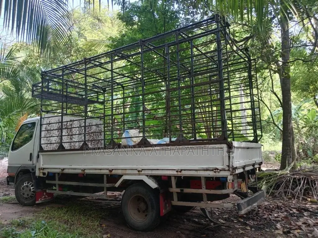 Mitsubishi 14.5 2002 Lorry (Used)