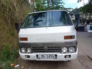 Isuzu ELF 150 1980 Van (Used)