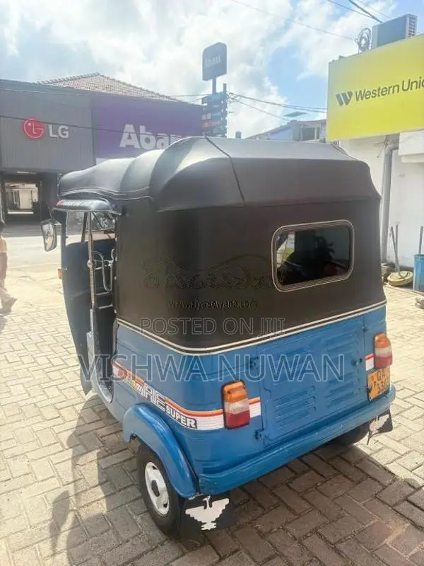 Bajaj 2 Stroke 2005 Three Wheel Brand New
