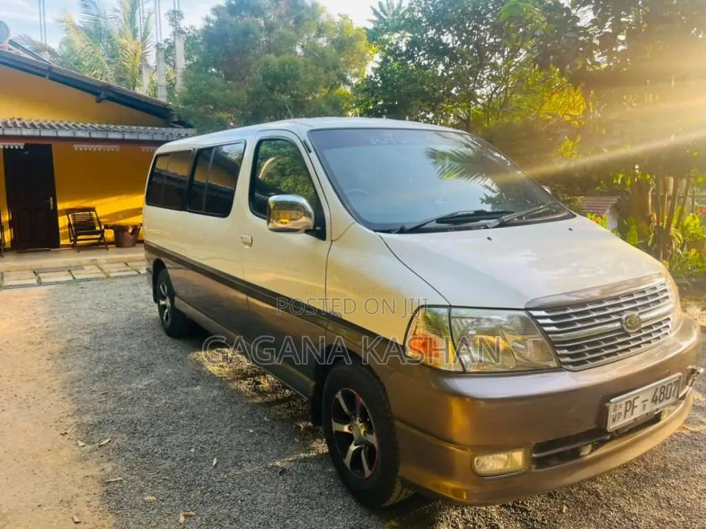 Toyota Granvia 2006 Van (Used)