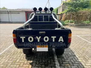 Toyota Hilux 1991 Pickup (Used)