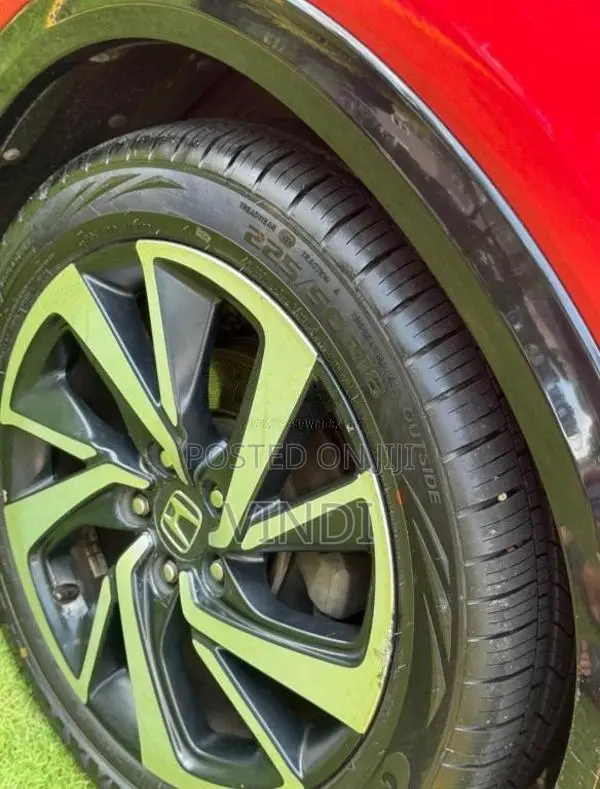 Honda Vezel Rs Sensing 2017 SUV (Used)