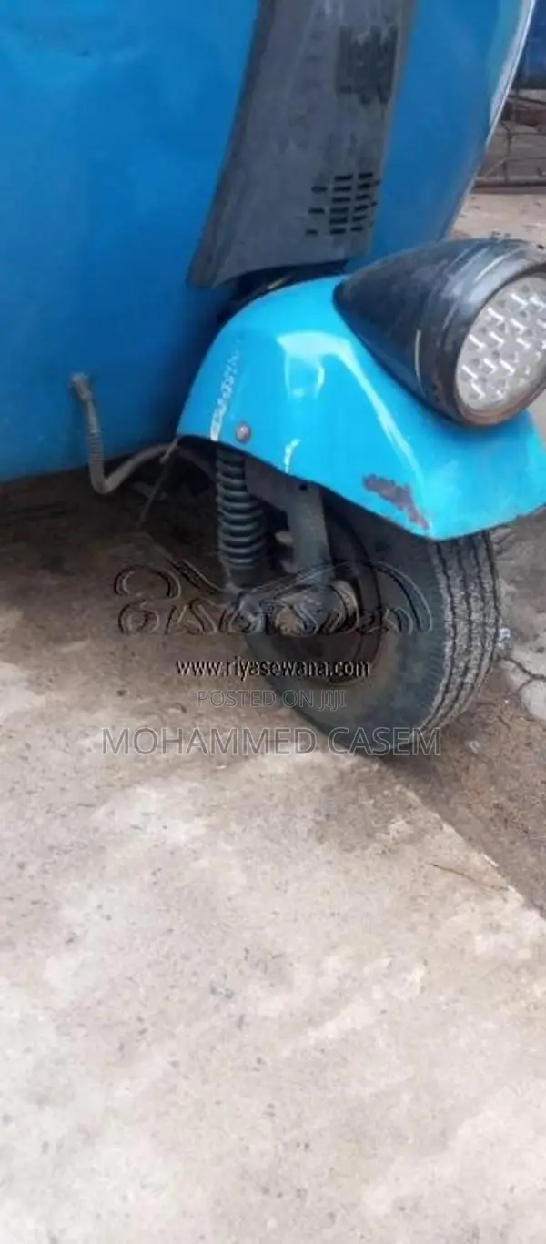 Bajaj RE 2003 Three Wheel (Used)