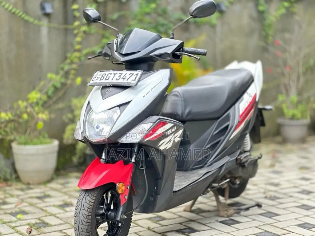 Yamaha ZR 2018 Motorbike (Used)