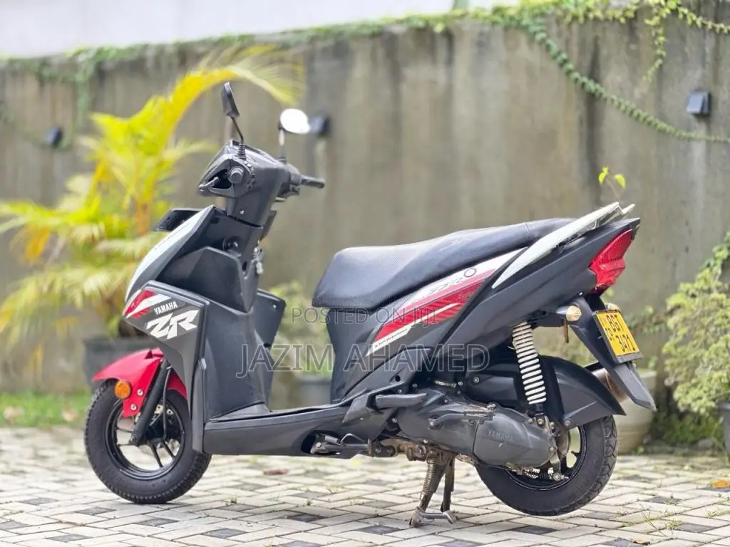 Yamaha ZR 2018 Motorbike (Used)