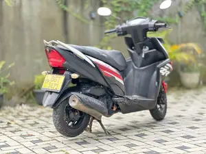 Yamaha ZR 2018 Motorbike (Used)