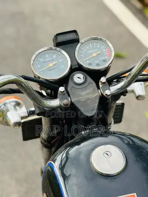 Suzuki GN125 2005 Motorbike (Used)