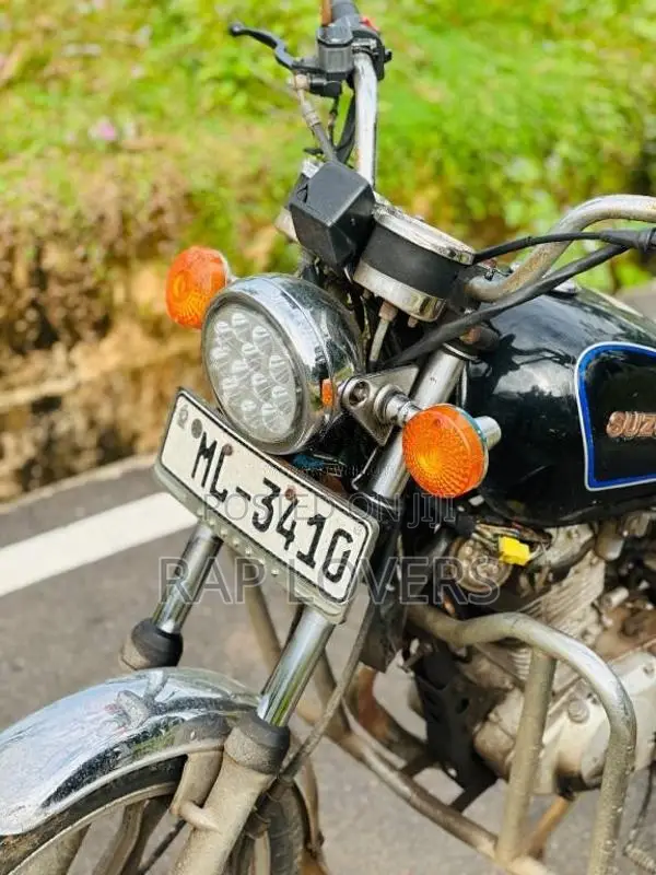 Suzuki GN125 2005 Motorbike (Used)
