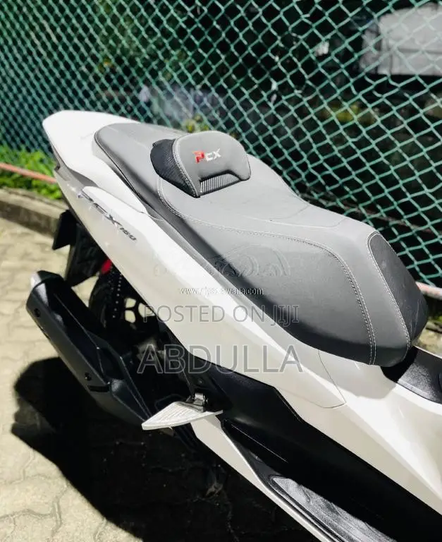 Honda Pcx 2025 Motorbike (Used)