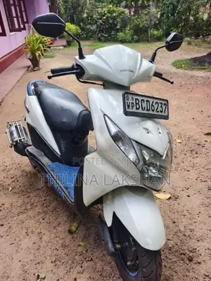 Honda Dio 2015 Motorbike (Used)