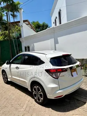 Honda Vezel ORANGE 2015 SUV (Used)