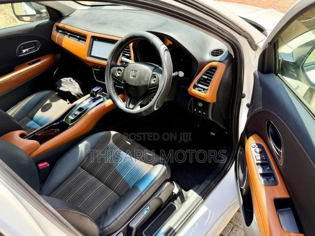 Honda Vezel ORANGE 2015 SUV (Used)