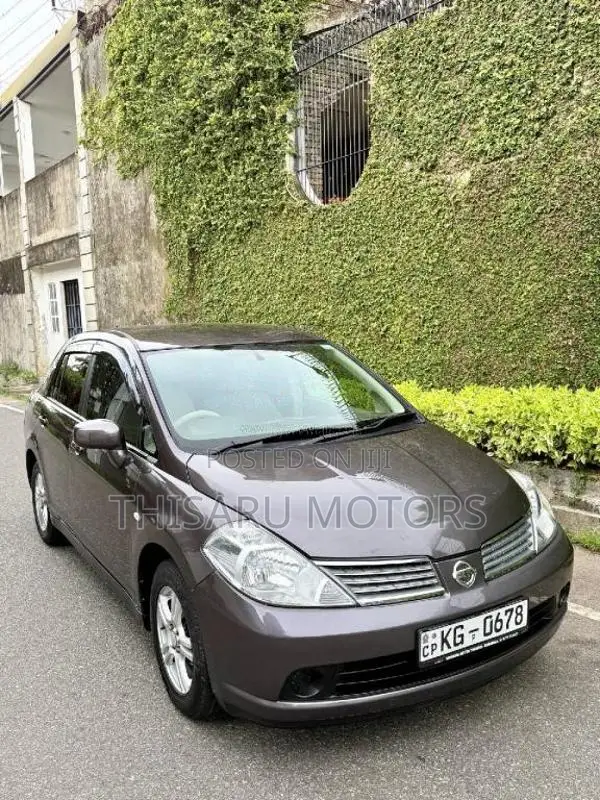 Nissan Tiida LATIO HIGHEST SPEC 2008 Car (Used)
