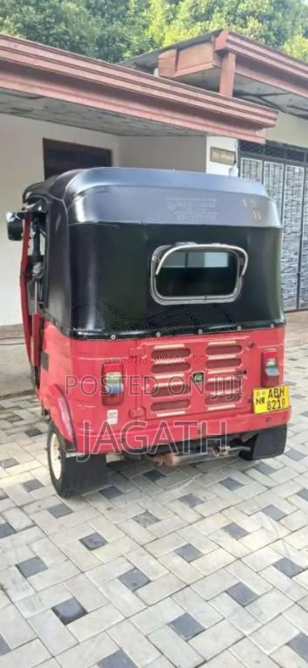 Bajaj RE 2015 Three Wheel (Used)