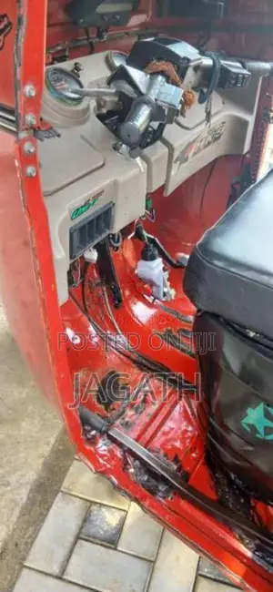 Bajaj RE 2015 Three Wheel (Used)