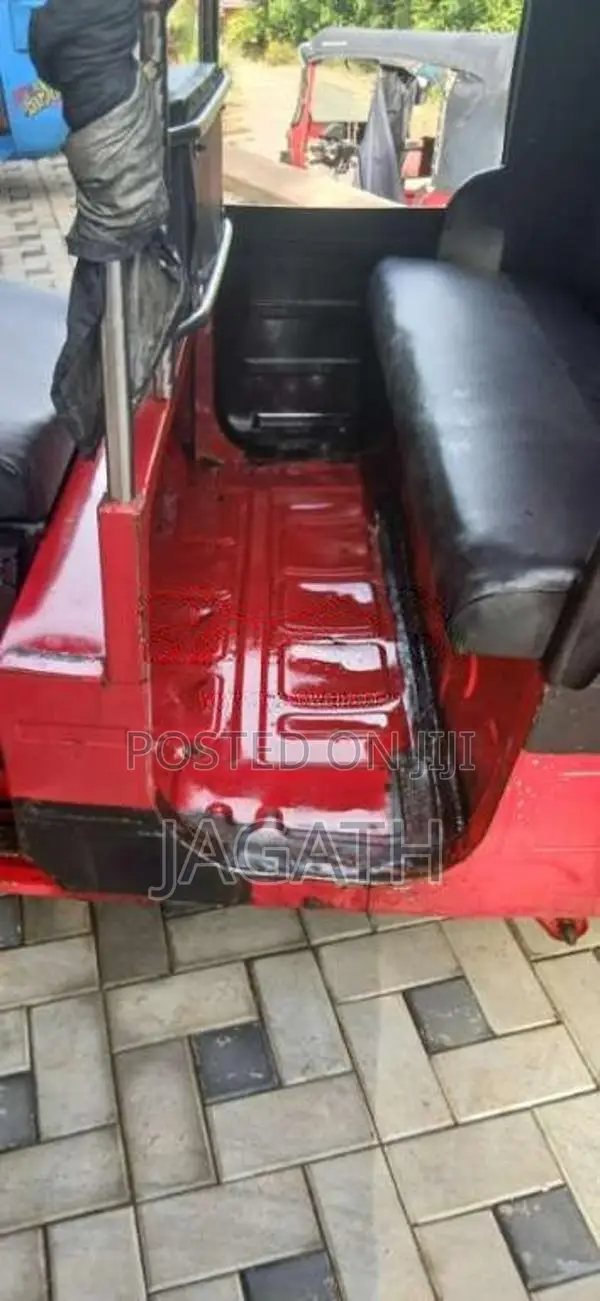 Bajaj RE 2015 Three Wheel (Used)