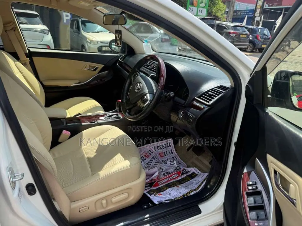 Toyota Premio 2019 Car (Used)
