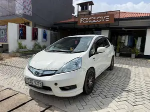 Honda Fit Shuttle 2016 Car (Used)