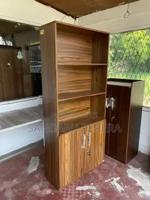 Book rack with cupboard (B05)