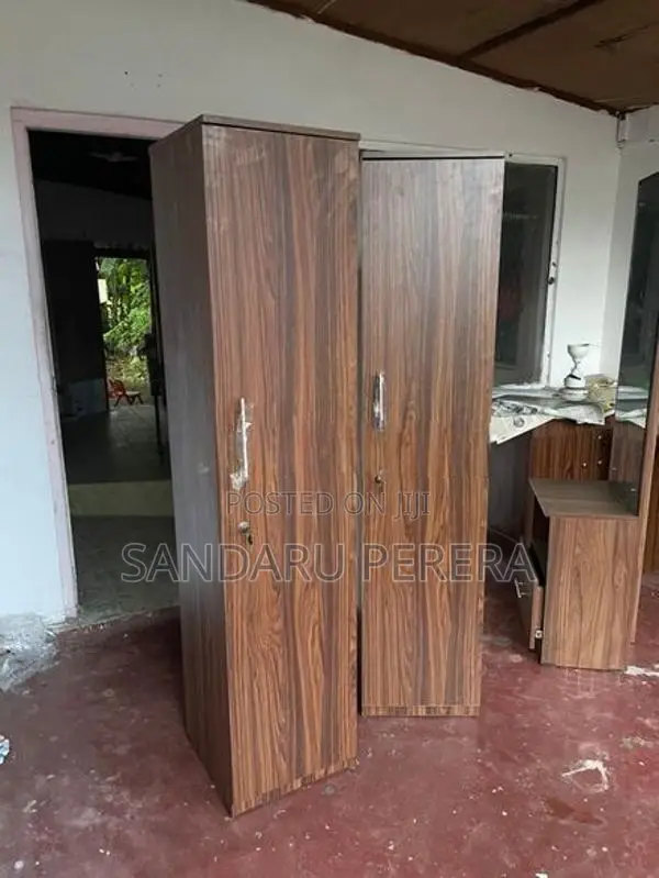 single door cupboard