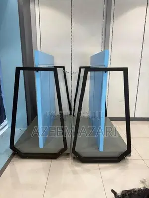 Retail Clothing Display Stands / Gondola Racks⁠