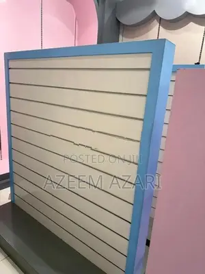 Retail Clothing Display Stands / Gondola Racks⁠
