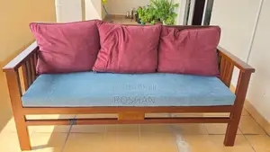 Arpico Semi Used Sofa Set