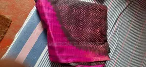 කමිස ඇතුළු විවිධ ඇදුම් අඩුමිලට