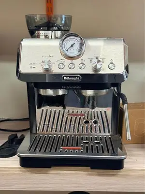 Delonghi Italy Coffee Machine