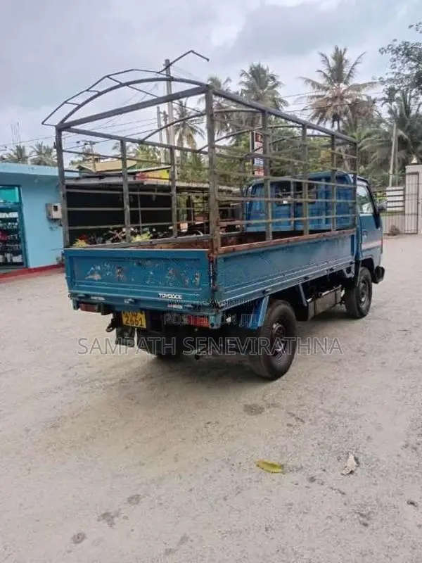 Toyota TOYOACE 1999 Lorry (Used)