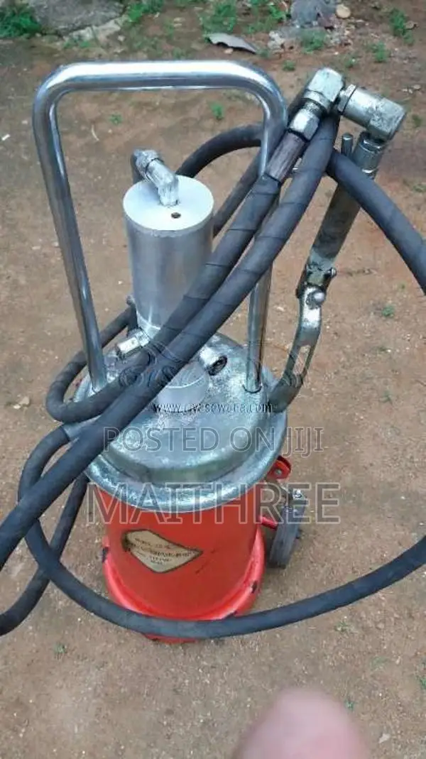 Grees Pump 12Kg for All