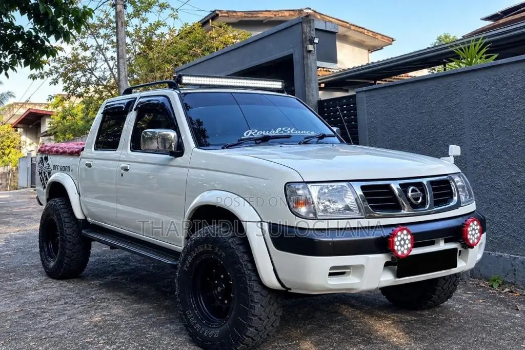 Nissan D22 2004 Pickup (Used)