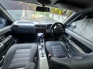 Nissan D22 2004 Pickup (Used)