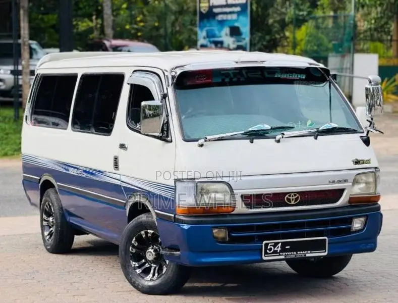 Toyota Dolphin LH113 1990 Van (Used)