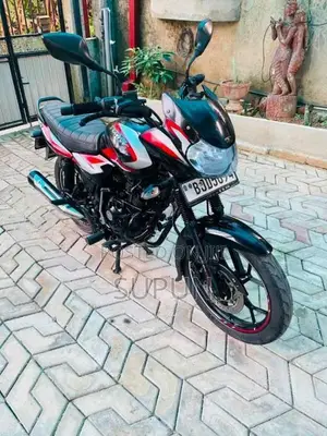 Bajaj Discover 125 2023 Motorbike (Used)