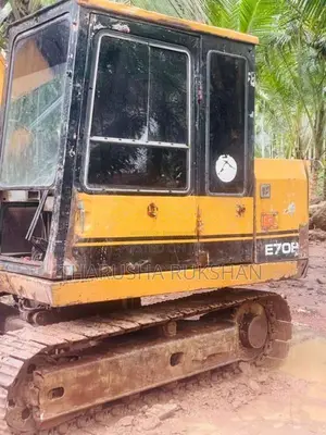 CAT E70 B 2026 Heavy-Duty (Used)