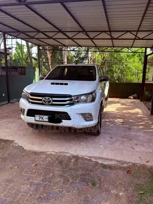 Toyota Hilux 2016 Pickup (Used)