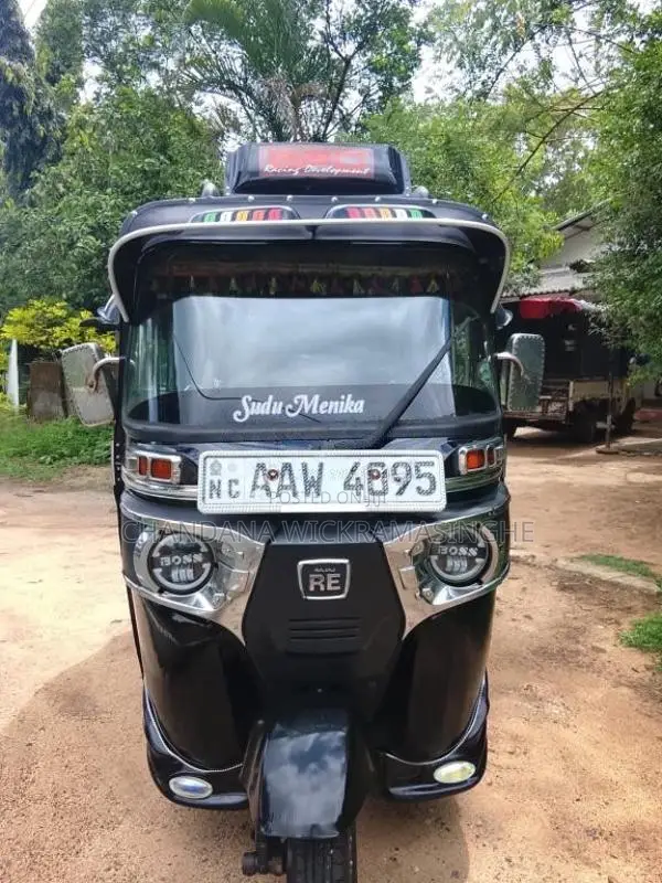Bajaj 4 Stroke 2015 Three Wheel (Used)