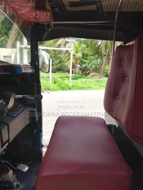 Bajaj 4 Stroke 2015 Three Wheel (Used)