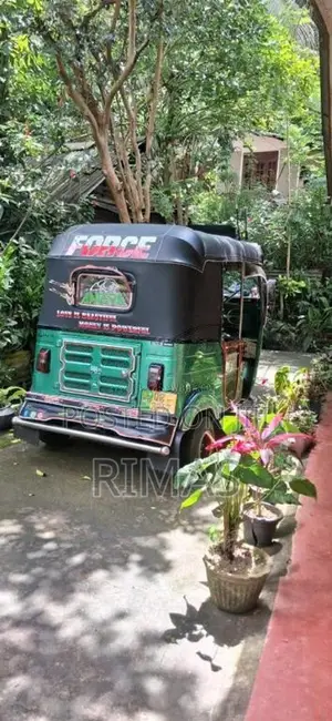 Bajaj RE 4 Stroke 2009 Three Wheel (Used)