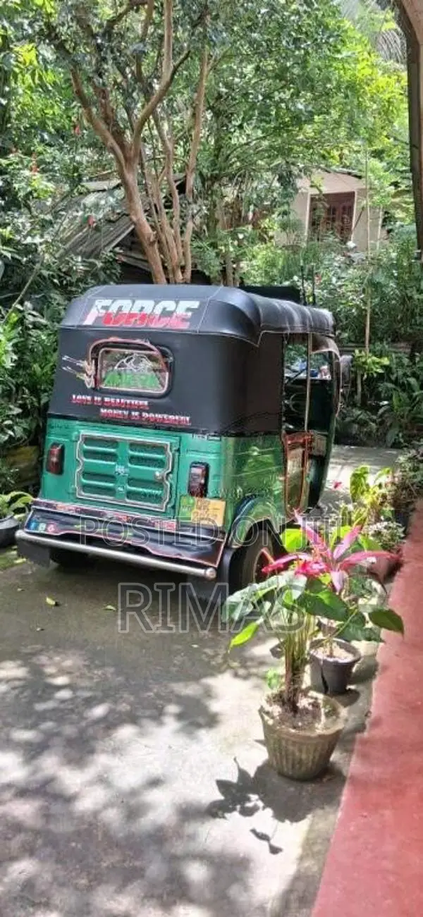 Bajaj RE 4 Stroke 2009 Three Wheel (Used)