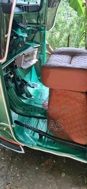 Bajaj RE 4 Stroke 2009 Three Wheel (Used)