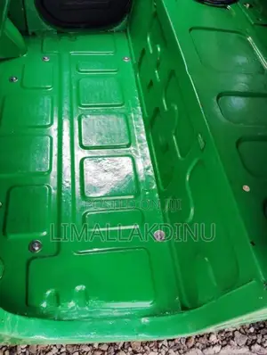 Bajaj RE 205 2011 Three Wheel (Used)