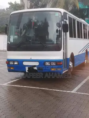 Mitsubishi Fuso 1996 Bus (Used)