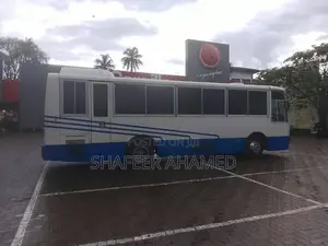 Mitsubishi Fuso 1996 Bus (Used)