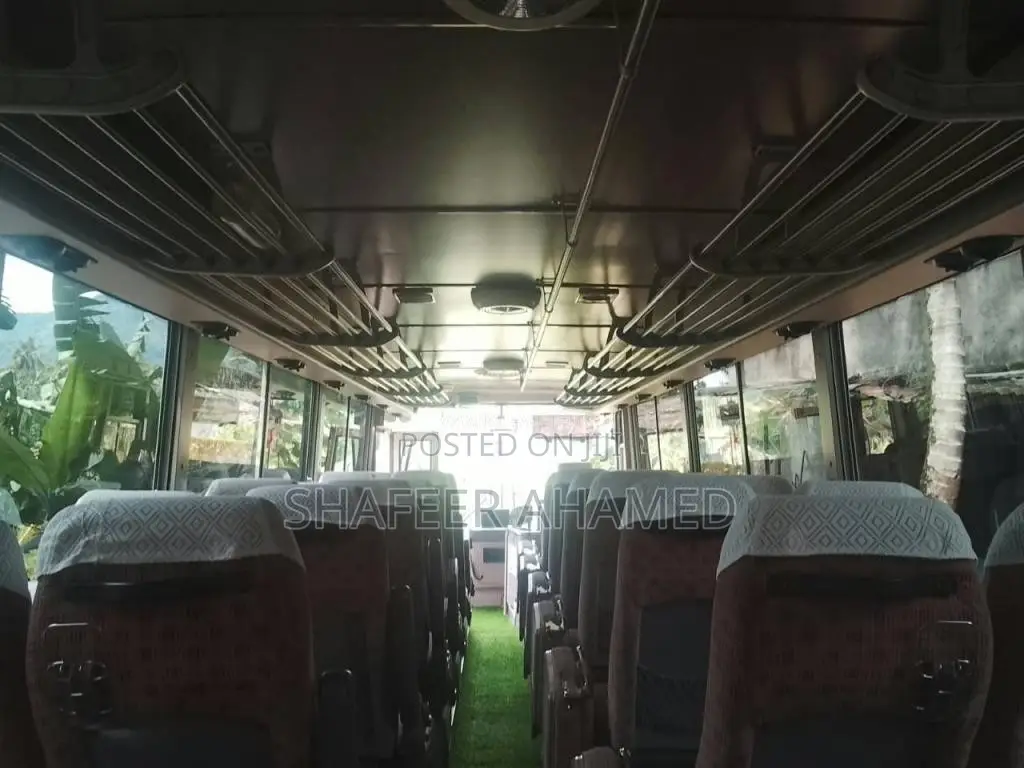 Mitsubishi Fuso 1996 Bus (Used)