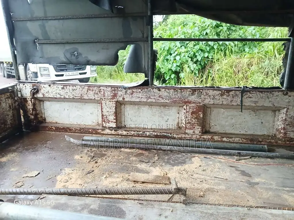 Mahindra Maxximo 2012 Lorry (Used)
